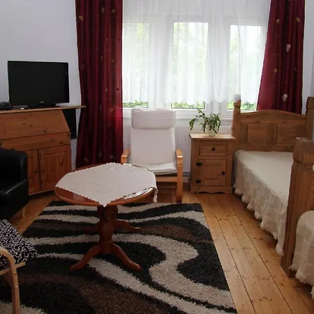 Апартаменты Schoene In Ebersdorf Mit Grill Und Garten